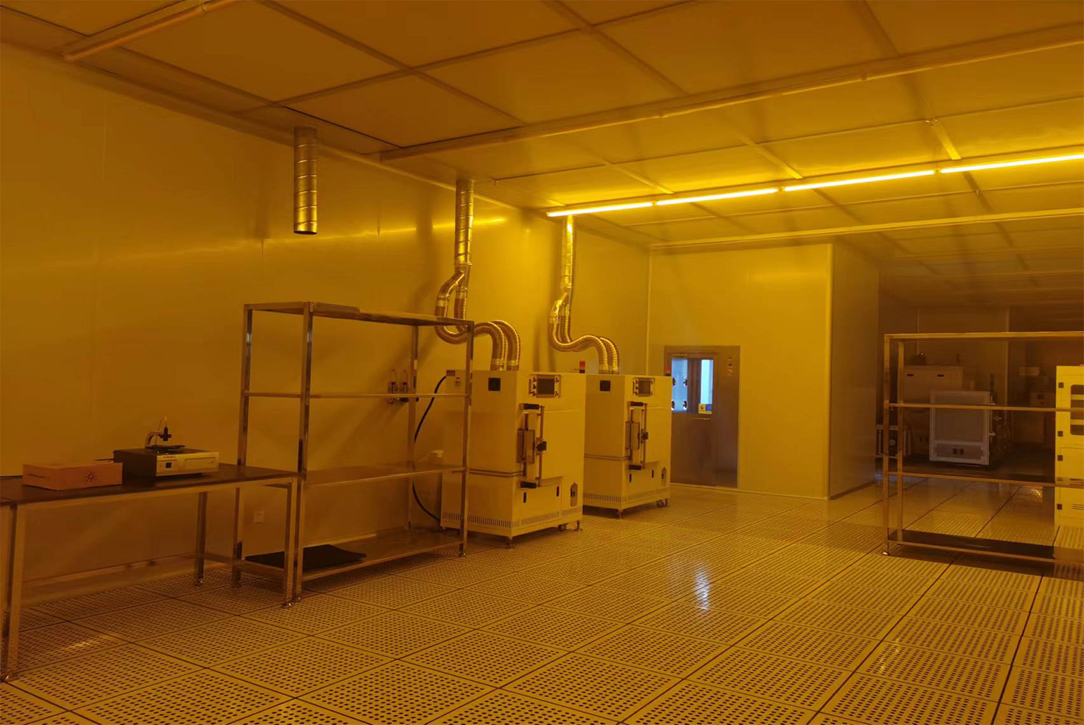 萬(wàn)級(jí)潔凈車間裝修 萬(wàn)級(jí)潔凈車間裝修